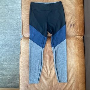 Tri-color Outdoor Voices 7/8 Leggings